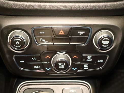 Used 2019 Jeep Compass Trailhawk w/ Leather Interior Group image 27