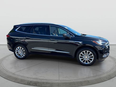 Used 2019 Buick Enclave Essence AWD/4WD image 4