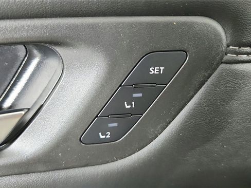 New 2026 Nissan Pathfinder Platinum AWD/4WD image 13