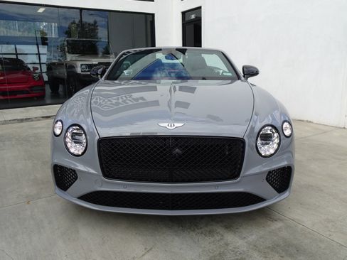 Used 2023 Bentley Continental GT V8 AWD/4WD image 3