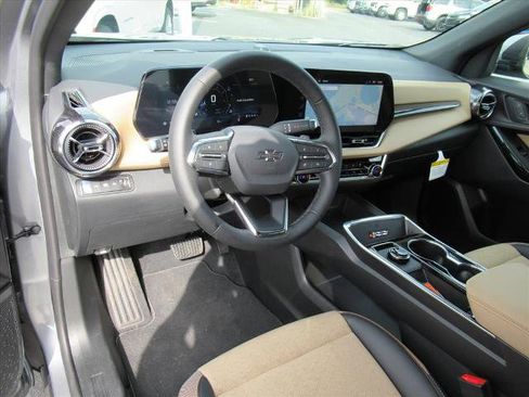 New 2026 Chevrolet Equinox ACTIV w/ Convenience Package III image 16