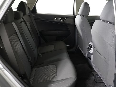 Used 2024 Kia Sportage LX AWD/4WD image 32