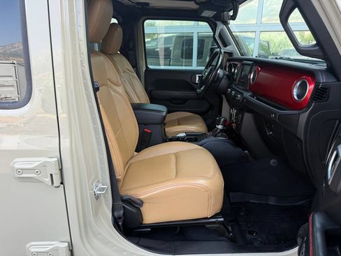Used 2020 Jeep Gladiator Rubicon AWD/4WD image 43