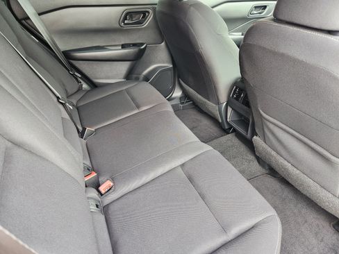 Used 2024 Nissan Rogue S AWD/4WD image 33