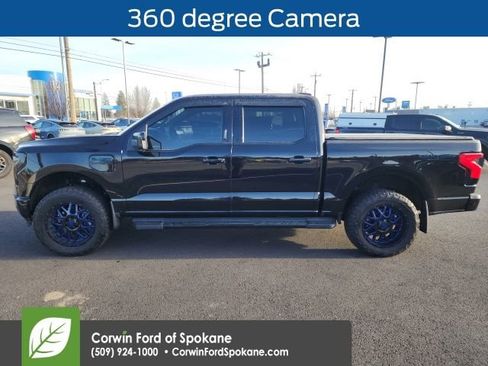 Used 2022 Ford F150 Lightning Platinum image 2