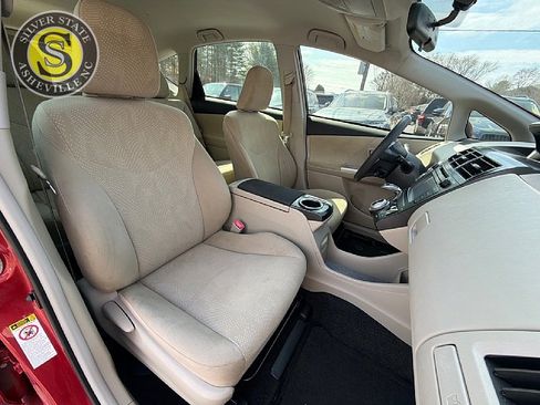 Used 2013 Toyota Prius V Two image 17