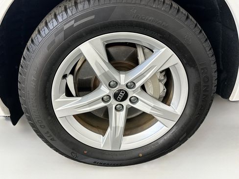 Used 2023 Audi Q5 2.0T Premium w/ Convenience Package AWD/4WD image 11
