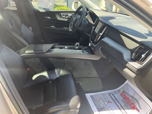 Used 2023 Volvo XC60 B5 Core AWD/4WD image 24