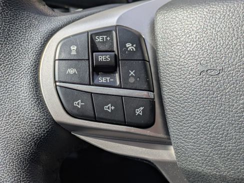 Certified 2022 Ford Explorer Limited w/ Equipment Group 301A image 16