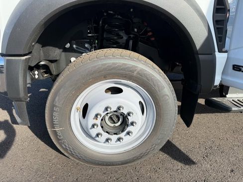 New 2026 Ford F550 4x4 Supercab Super Duty image 18