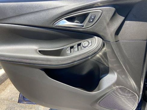 Used 2023 Buick Encore GX Select FWD image 17