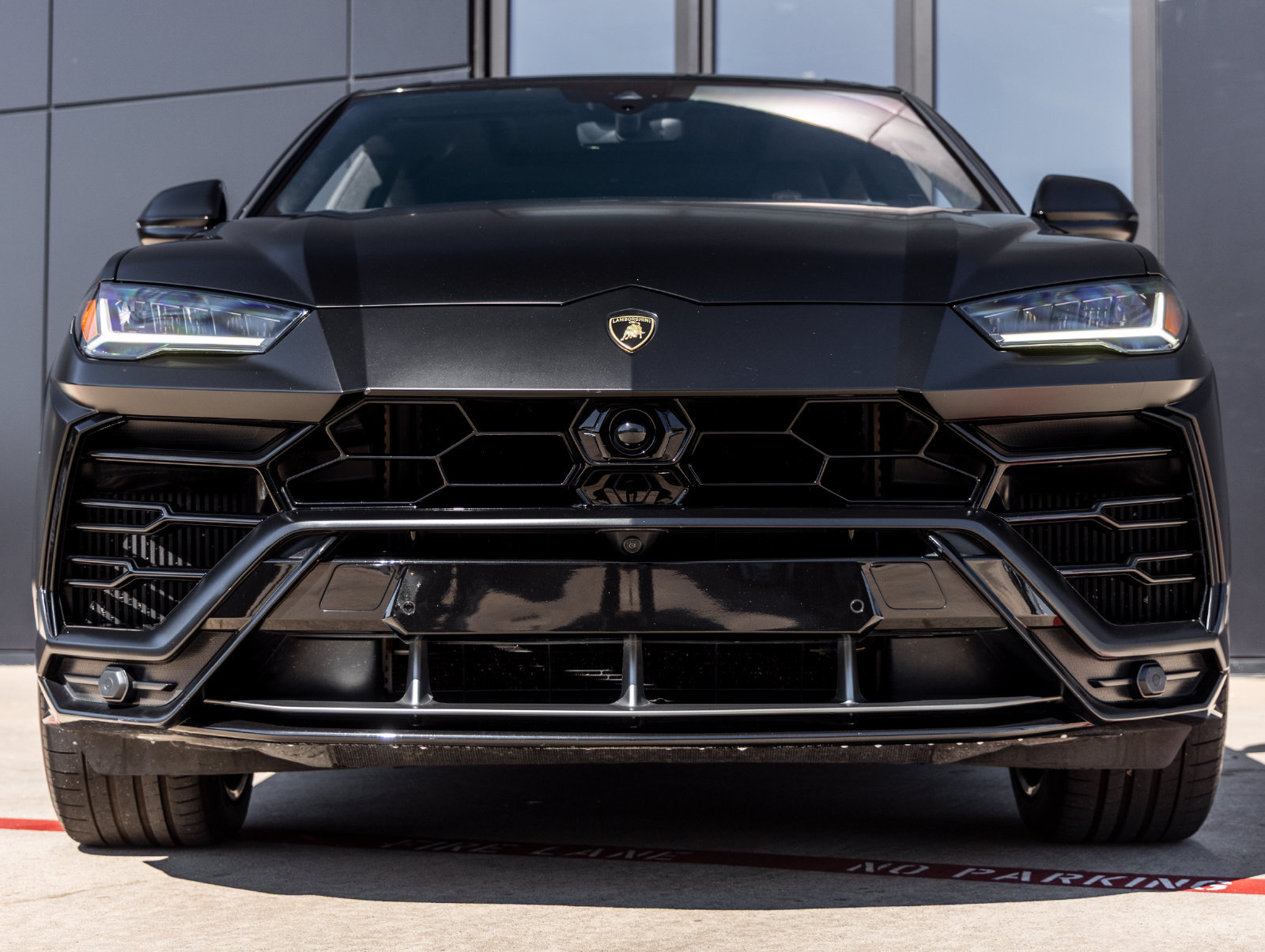 Used 2021 Lamborghini Urus AWD/4WD image 4