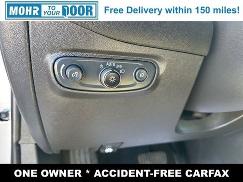 Used 2020 Chevrolet Equinox LT image 23