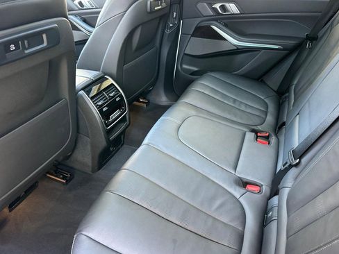 Used 2021 BMW X5 xDrive40i w/ M Sport Package AWD/4WD image 15