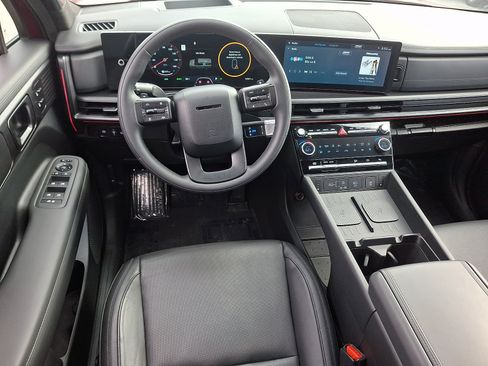 Used 2025 Hyundai Santa Fe Calligraphy FWD image 11