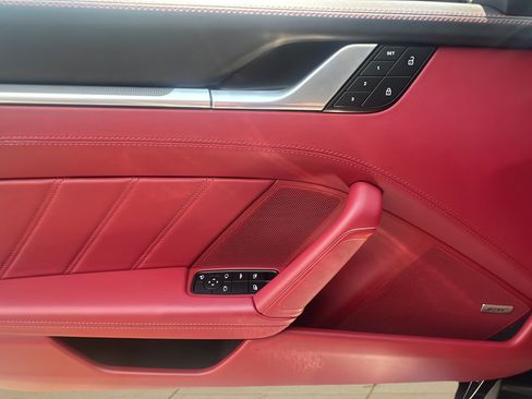 Certified 2022 Porsche 911 Turbo S AWD/4WD image 23