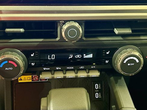 New 2026 Toyota 4Runner TRD Off-Road Premium AWD/4WD image 13