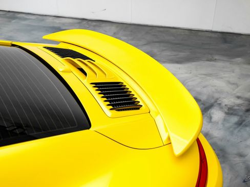 Used 2018 Porsche 911 Turbo S image 34