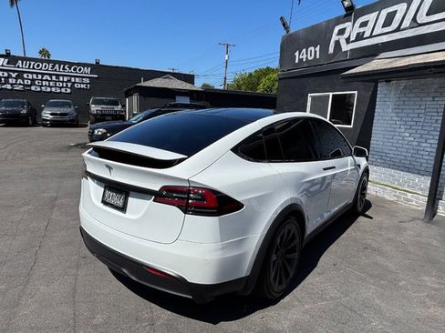 Used 2022 Tesla Model X AWD/4WD image 28