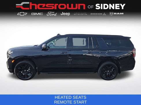Used 2022 Chevrolet Suburban RST w/ Luxury Package AWD/4WD image 8