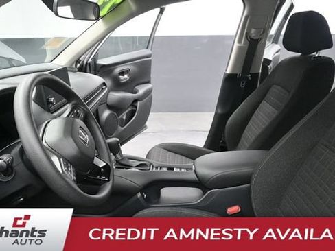 Used 2023 Honda HR-V LX image 11