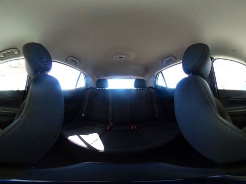 Used 2025 Buick Encore GX Preferred image 40