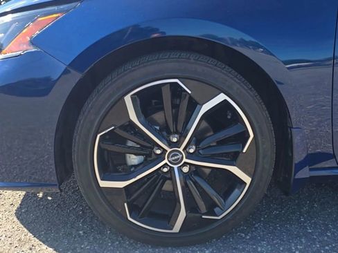 Used 2023 Nissan Altima 2.5 SR image 8