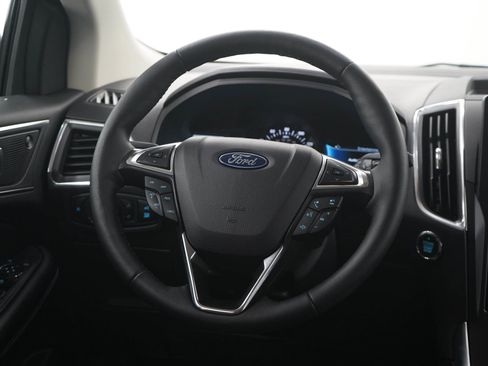 Used 2024 Ford Edge Titanium AWD/4WD image 17