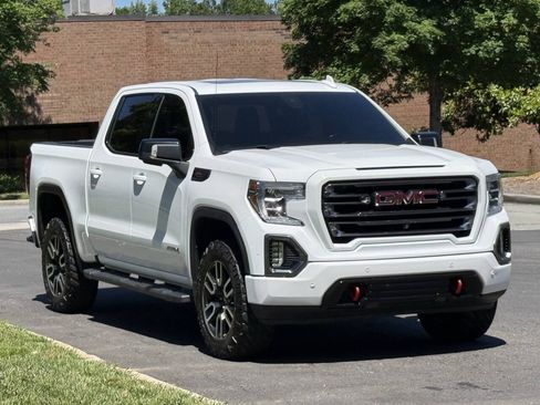 Used 2019 GMC Sierra 1500 AT4 w/ AT4 Premium Package AWD/4WD image 3