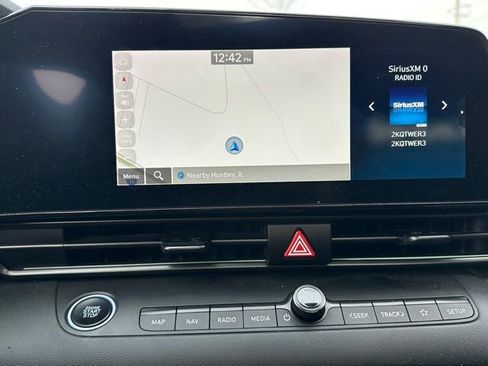 Used 2025 Hyundai Elantra N image 19