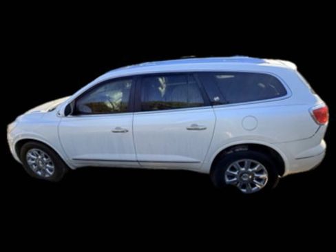 Used 2015 Buick Enclave Leather image 1
