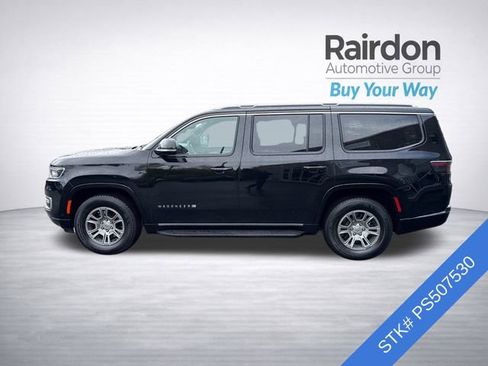 Used 2023 Jeep Wagoneer 4WD image 4