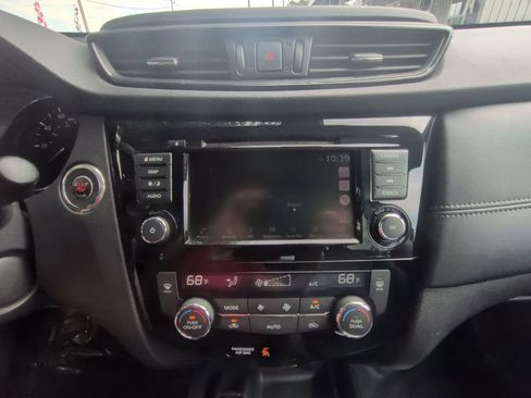 Used 2020 Nissan Rogue SL AWD/4WD image 17