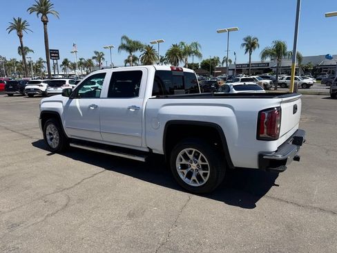 Used 2018 GMC Sierra 1500 SLT w/ SLT Premium Package AWD/4WD image 4