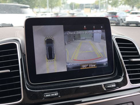 Used 2018 Mercedes-Benz GLS 450 4MATIC image 26