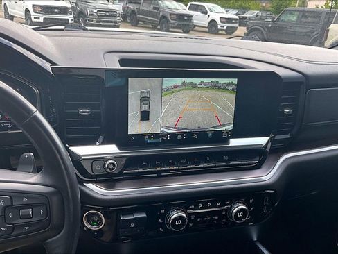 Used 2022 GMC Sierra 1500 SLT w/ SLT Premium Plus Package AWD/4WD image 22