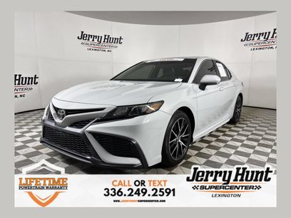 Used 2022 Toyota Camry SE w/ Convenience Package