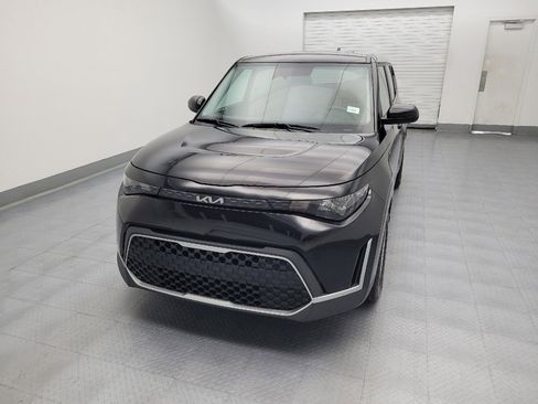 Used 2023 Kia Soul LX w/ LX Technology Package FWD image 15