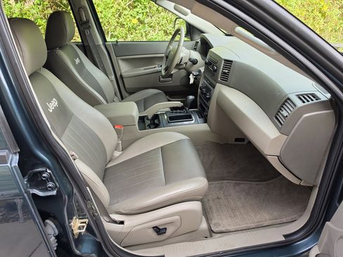 Used 2005 Jeep Grand Cherokee Laredo image 26