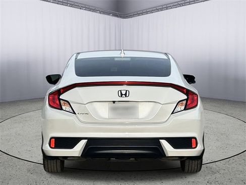 Used 2020 Honda Civic EX image 8