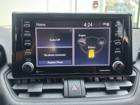 Used 2022 Toyota RAV4 SE w/ Weather & Moonroof Package image 33