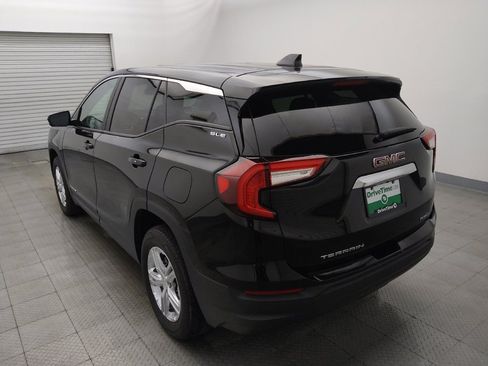 Used 2024 GMC Terrain SLE AWD/4WD image 5