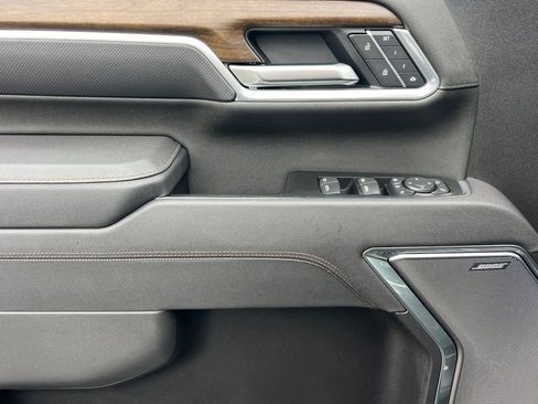 Used 2026 Chevrolet Silverado 2500 High Country w/ High Country Premium Package AWD/4WD image 17