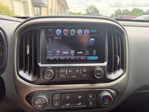 Used 2018 Chevrolet Colorado Z71 AWD/4WD image 34