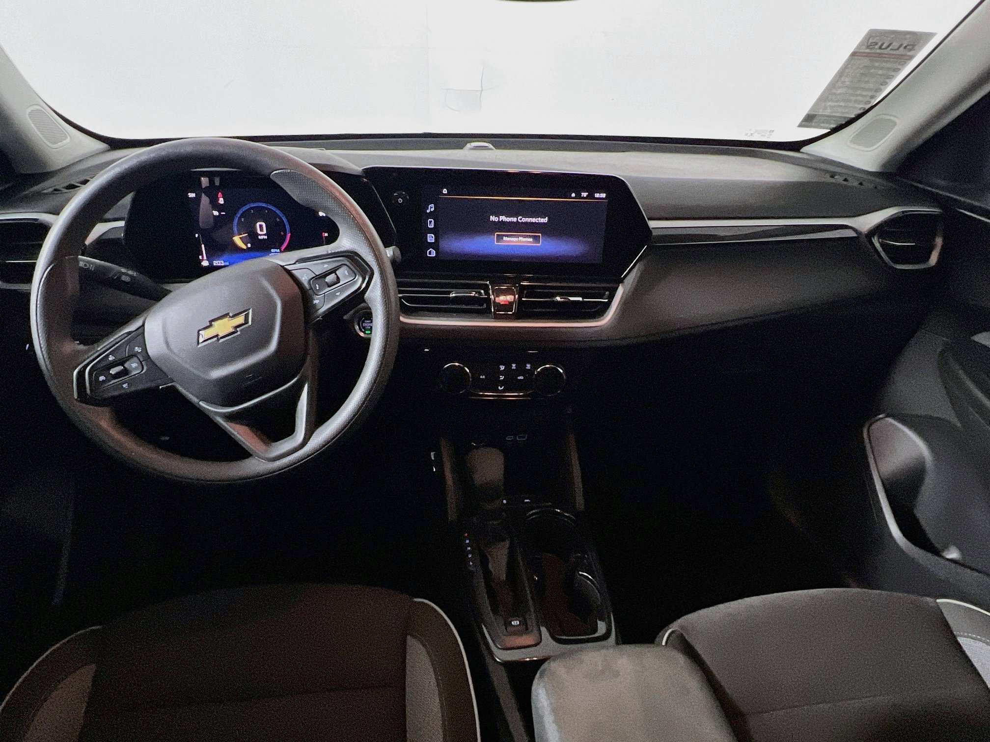 Used 2025 Chevrolet TrailBlazer LT FWD image 30