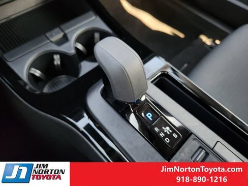 Used 2026 Toyota Prius LE FWD image 21