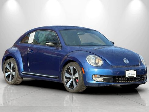 Used 2012 Volkswagen Beetle 2.0T image 9