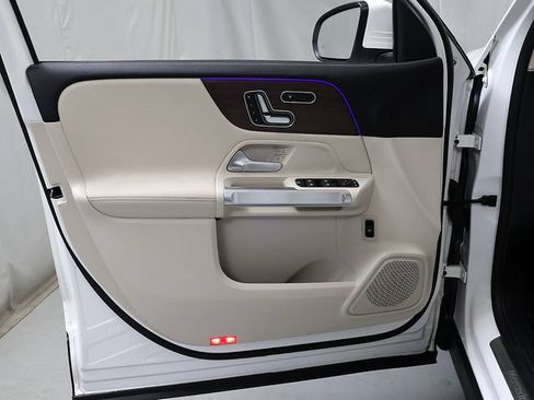 Certified 2023 Mercedes-Benz GLB 250 4MATIC image 23