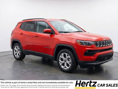 Used 2025 Jeep Compass Latitude