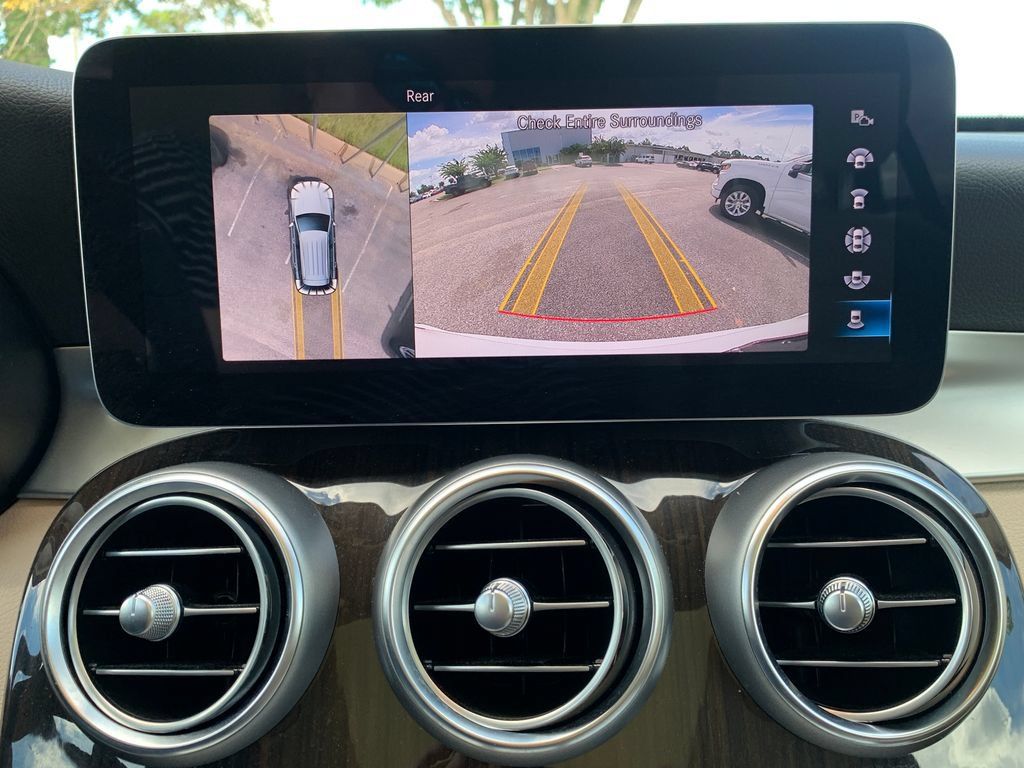 Used 2021 Mercedes-Benz GLC 300 image 15